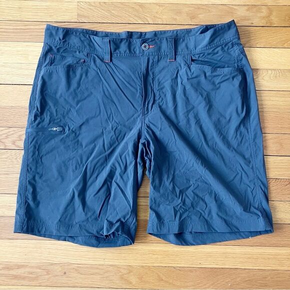 L.L. Bean Charcoal Grey Zipper Nylon Performance Hiking Shorts 40W Gorpcore - Picture 1 of 8